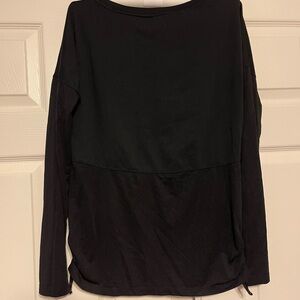 Women’s size M long sleeve athletic shirt